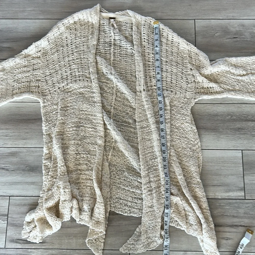 Free People size XS cream knitted cardigan wrap